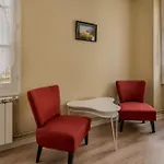 شقة A 2 Petits Pas *