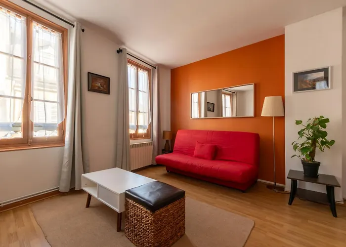 A 2 Petits Pas 巴涅尔德比戈尔