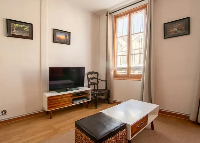 A 2 Petits Pas * 巴涅尔德比戈尔