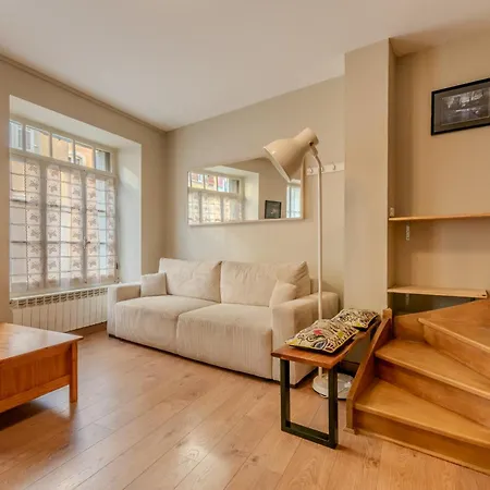 A 2 Petits Pas Apartment *