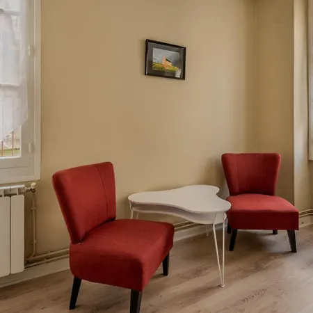 Apartment A 2 Petits Pas *